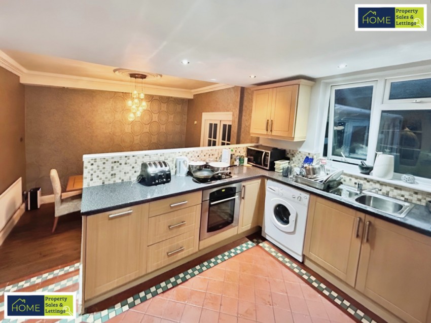 Images for Grosvenor Crescent, Oadby, Leicester, Leicestershire